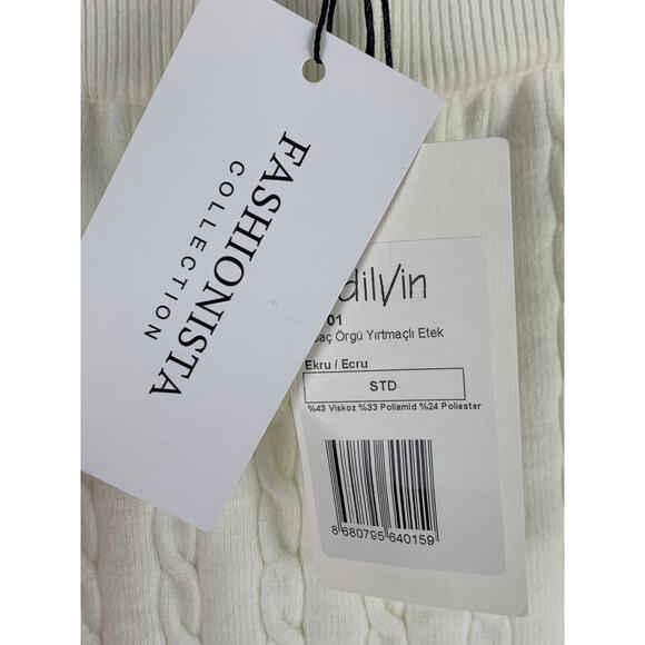 Dilvin Knit Braided Slit Skirt Womens Size Small New Cream Knitwear Collection - Picture 6 of 7